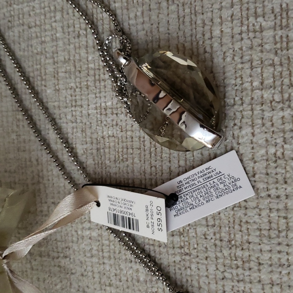 CHICOS New Necklace, 3 Bracelets & WHBM Mini Jewerly Box 🎁 - Picture 3 of 17